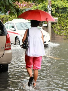 Rainy season floods... a regular occurrence while I was living in Bangkok!